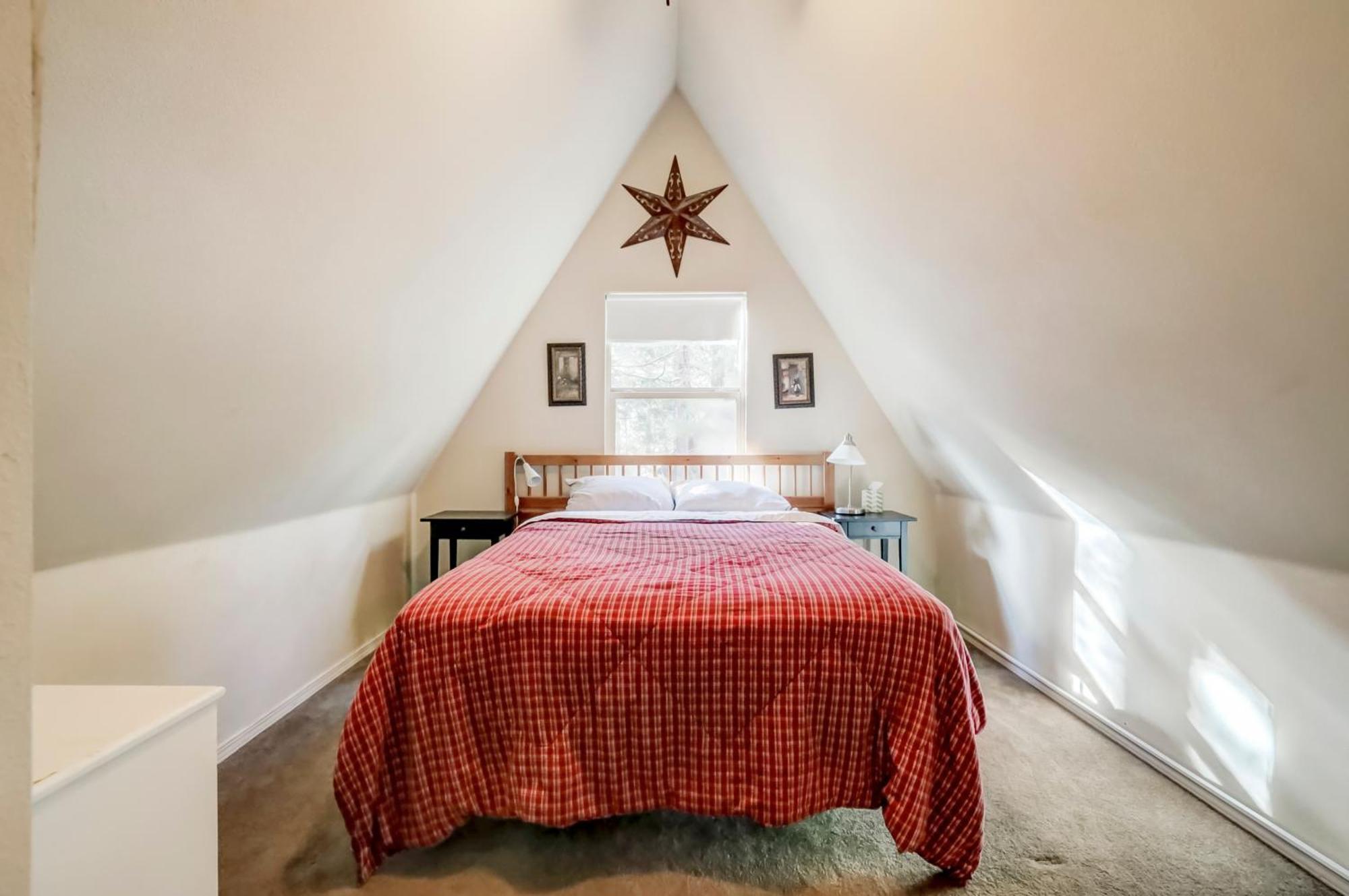 Spacious Classic Cabin Retreat- Near Lassen Mill Creek 외부 사진