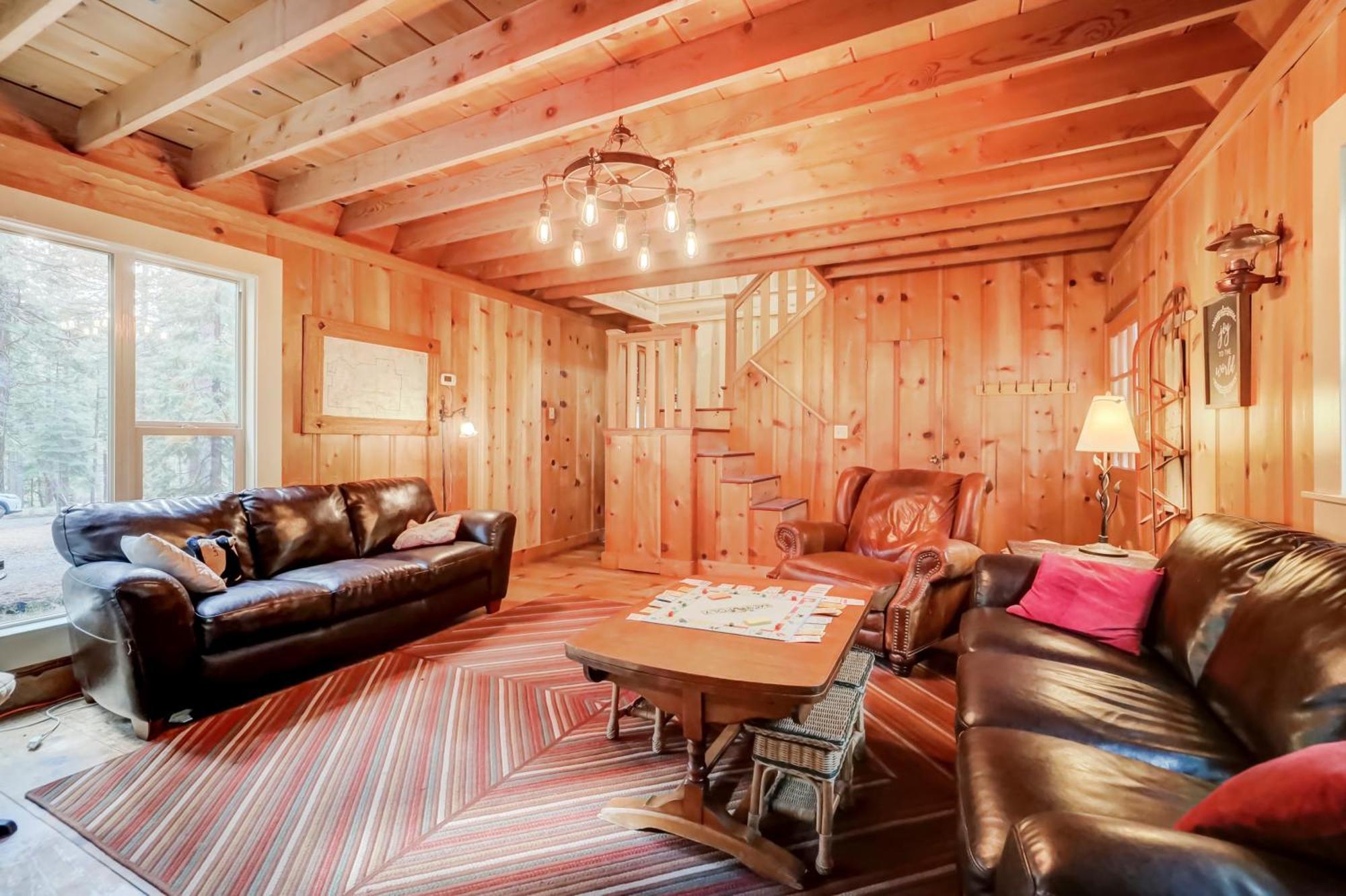 Spacious Classic Cabin Retreat- Near Lassen Mill Creek 외부 사진