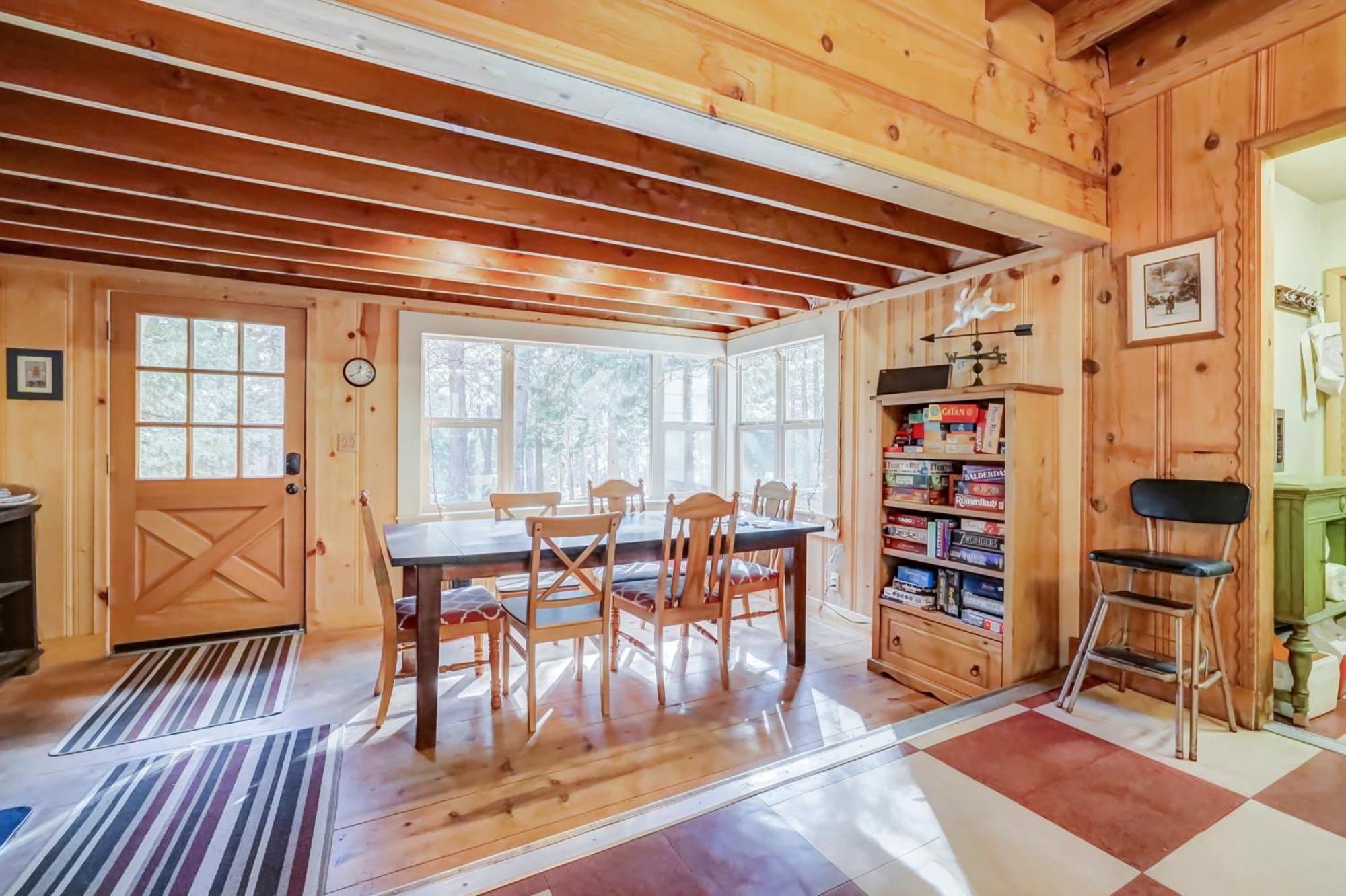 Spacious Classic Cabin Retreat- Near Lassen Mill Creek 외부 사진